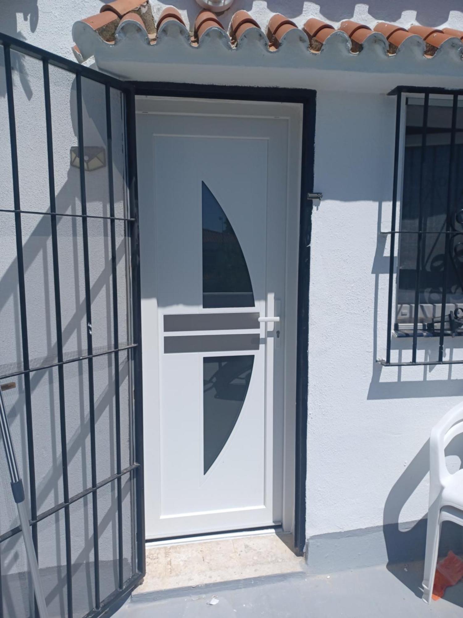 Private Room Ensuite With Balcony Chiclana de la Frontera Exterior photo